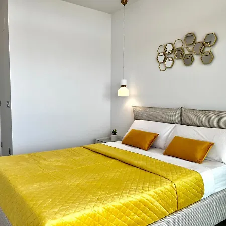 Apartment Luxury With Stunning Sea Views In Sunset Cliff *