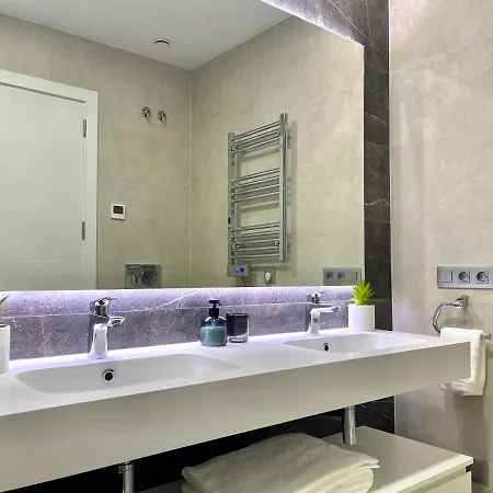 Luxury With Stunning Sea Views In Sunset Cliff Appartement